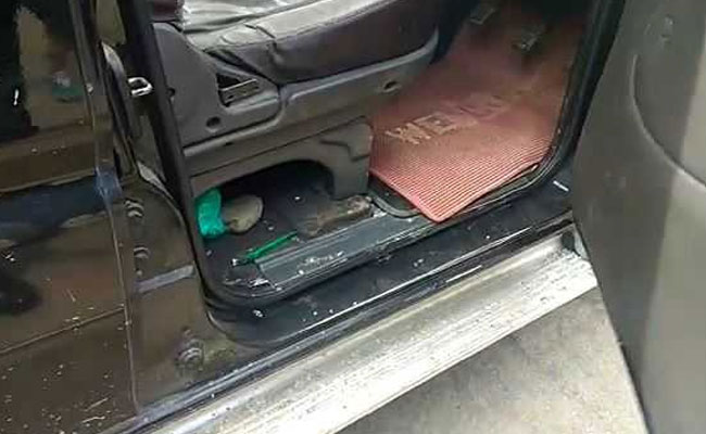 Mehbooba Mufti's Convoy Attacked With Stones In Kashmir's Anantnag