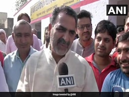 केंद्रीय मंत्री संजीव बाल्यान ने लगाया फर्जी मतदान का आरोप, कहा- मैं दोबारा वोटिंग की मांग करूंगा केंद्रीय मंत्री संजीव बाल्यान ने लगाया फर्जी मतदान का आरोप, कहा- मैं दोबारा वोटिंग की मांग करूंगा