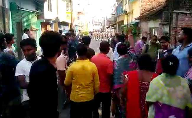 Violence In Bengal's Barrackpore Afer No-Confidence Vote Against BJP Leader