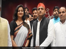 SP ने दो उम्मीदवारों की एक LIST की जारी, पीएम मोदी के खिलाफ वाराणसी से इन्हें बनाया उम्मीदवार SP ने दो उम्मीदवारों की एक LIST की जारी, पीएम मोदी के खिलाफ वाराणसी से इन्हें बनाया उम्मीदवार