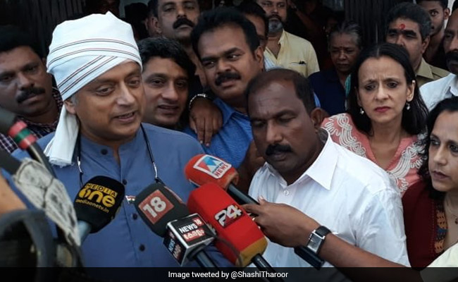 Election 2019: Shashi Tharoor Thanks Rajnath Singh For Phone Call After His Head Injury