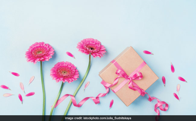 Mother's Day 2019: 10 <i>Kurtas</i> Your Mom Will Love Wearing