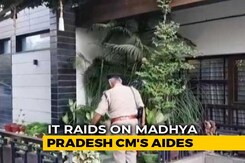 Income Tax Officers Raid Homes Of Kamal Nath's Aides In Delhi And Indore Income Tax Officers Raid Homes Of Kamal Nath's Aides In Delhi And Indore