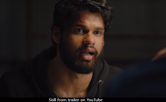 <I>Blank</i> Trailer: Karan Kapadia As A Lost Suicide Bomber Gets Shout-Outs From Twinkle Khanna, Akshay Kumar