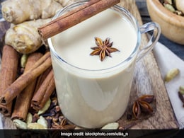 रात को सोने से पहले गुनगुने दूध में मिलाकर पी लें ये एक चीज, फिर जो होगा वो आपने कल्पना भी नहीं की होगी रात को सोने से पहले गुनगुने दूध में मिलाकर पी लें ये एक चीज, फिर जो होगा वो आपने कल्पना भी नहीं की होगी