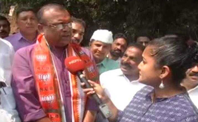 'हिंदू आतंकवाद' पर पीएम मोदी से अलग सोच रखते हैं राहुल गांधी के खिलाफ लड़ने वाले NDA प्रत्याशी