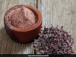 अजवाइन, काला नमक और हींग को मिलाकर तैयार कीजिए ये स्पेशल देसी मसाला, दूर हो जाएगी कब्ज अजवाइन, काला नमक और हींग को मिलाकर तैयार कीजिए ये स्पेशल देसी मसाला, दूर हो जाएगी कब्ज