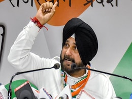 लोकसभा चुनाव में कांग्रेस की हार के बाद सिद्धू बोले, 'गिरते हैं शहसवार मैदान-ए-जंग में...' लोकसभा चुनाव में कांग्रेस की हार के बाद सिद्धू बोले, 'गिरते हैं शहसवार मैदान-ए-जंग में...'