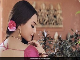 दंबग 3: कुछ इस अंदाज में नजर आएंगी इंस्पेक्टर चुलबुल पांडे की 'रज्जो', सोनाक्षी ने शेयर की फोटो दंबग 3: कुछ इस अंदाज में नजर आएंगी इंस्पेक्टर चुलबुल पांडे की 'रज्जो', सोनाक्षी ने शेयर की फोटो