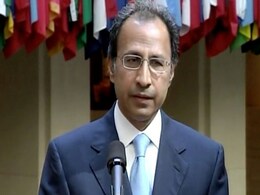 Pak PM Imran Khan Appoints New Finance Ministry Chief Amid Economic Crisis Pak PM Imran Khan Appoints New Finance Ministry Chief Amid Economic Crisis
