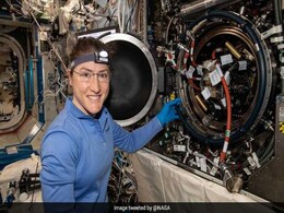 NASA की अंतरिक्ष यात्री ने बनाया रिकॉर्ड, स्पेस स्टेशन में रहेंगी सबसे ज्यादा समय तक, जानें खास बातें NASA की अंतरिक्ष यात्री ने बनाया रिकॉर्ड, स्पेस स्टेशन में रहेंगी सबसे ज्यादा समय तक, जानें खास बातें