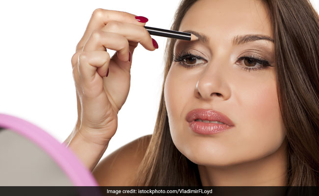 6 Amazing Makeup Products To Get Full, Thick Eyebrows