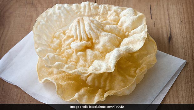 Watch: Delicious Tea-Time Snack 'Poha Papad' Recipe Is Going To Be Your New Favourite