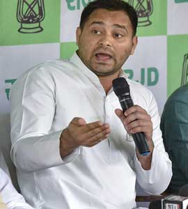 Nitish Kumar Wearing Bangles, Can't Act Against Anti-Social Elements: Tejashwi Yadav