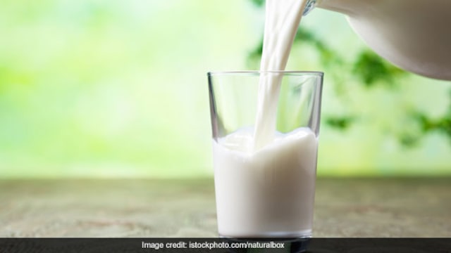 Health benefits of milk: Milk can help you reduce the risk of osteoporosis