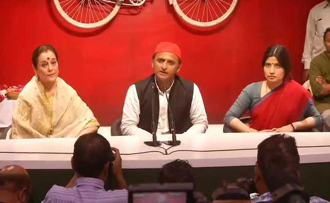 शत्रुघ्न सिन्हा की पत्नी पूनम सिन्हा लखनऊ से राजनाथ सिंह के खिलाफ सपा के टिकट पर लड़ेंगी चुनाव, अखिलेश यादव ने किया ऐलान