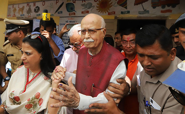 LK Advani, Not A Candidate For First Time In 20 Years, Votes In Ahmedabad