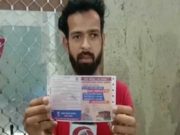 रेलवे उड़ा रहा आचार संहिता की धज्जियां, यात्री ने मोदी की तस्वीर वाले टिकट पर टोका तो हुआ यह रेलवे उड़ा रहा आचार संहिता की धज्जियां, यात्री ने मोदी की तस्वीर वाले टिकट पर टोका तो हुआ यह