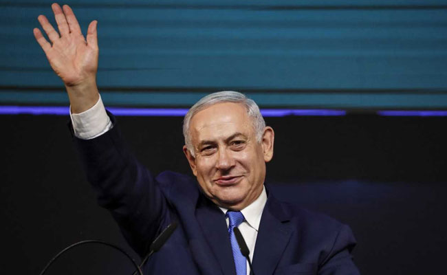 Benjamin Netanyahu Sworn Into Israel's New Parliament After Election Win