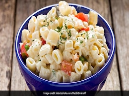 Cheese Masala Macaroni Recipe: बच्चों के लिए बनानी है कोई नई डिश तो ट्राई करें मास्टर शेफ पंकज भदौरिया की ये देसी स्टाइल चीज़ मसाला मैक्रोनी रेसिपी Cheese Masala Macaroni Recipe: बच्चों के लिए बनानी है कोई नई डिश तो ट्राई करें मास्टर शेफ पंकज भदौरिया की ये देसी स्टाइल चीज़ मसाला मैक्रोनी रेसिपी