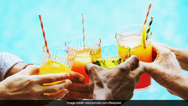 Hosting A Summer Soiree? 7 Refreshing Summer Mocktail Recipes That Are Sure To Delight Guests