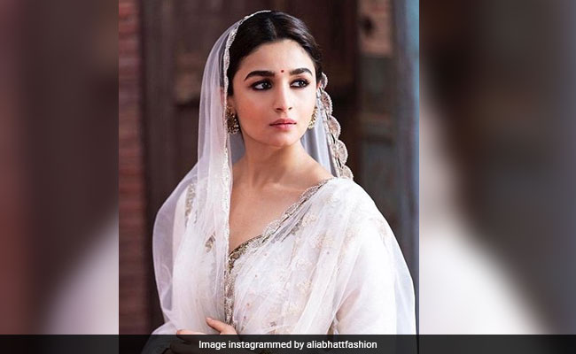 <I>Kalank</i>: Sanam Saeed Is 'Tickled Pink' After Alia Bhatt Says <I>Zindagi Gulzar Hai</I> Helped Prep For Her Role