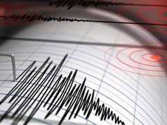 7.5 Magnitude Earthquake Near Alaska Triggers Small Tsunami Waves