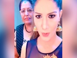 Sapna Choudhary ने मम्मी के साथ 'बेबी मरवा के मानेगी' सॉन्ग पर यूं दिखाई अदाएं, वायरल हुआ Video Sapna Choudhary ने मम्मी के साथ 'बेबी मरवा के मानेगी' सॉन्ग पर यूं दिखाई अदाएं, वायरल हुआ Video