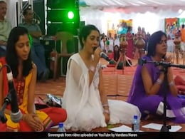 साउथ अफ्रीका की इस लड़की ने छह अलग धुनों में गाई हनुमान चालीसा, Video देख आप भी सुनेंगे बार-बार साउथ अफ्रीका की इस लड़की ने छह अलग धुनों में गाई हनुमान चालीसा, Video देख आप भी सुनेंगे बार-बार