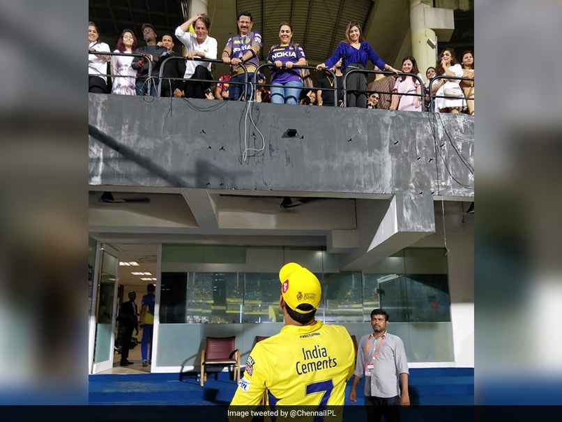 Fans go gaga as MS Dhoni and Shah Rukh Khan are clicked in the same frame during IPL match Fans go gaga as MS Dhoni and Shah Rukh Khan are clicked in the same frame during IPL match