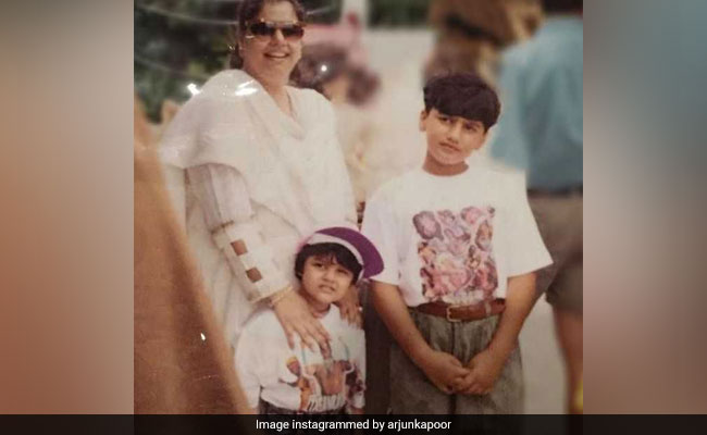 Siblings Day: Arjun Kapoor Gives Sister Anshula The Biggest Shout-Out