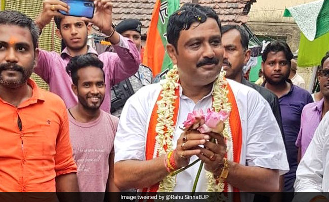 Opposition In Bengal Welcomes Poll Panel's Move To Remove 4 IPS Officers