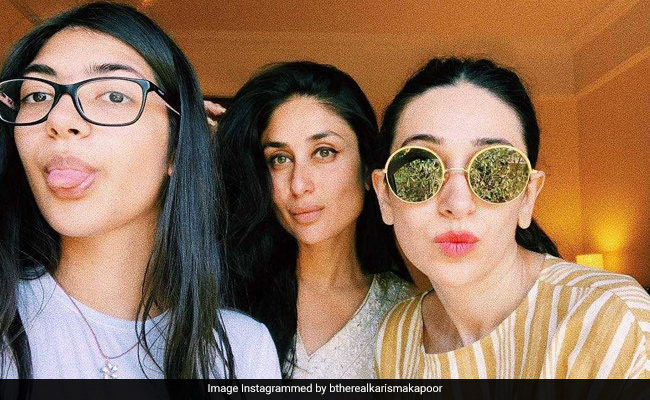 Seen Karisma Kapoor's Selfie With Her 'Favourite' Girls Kareena And Samiera?