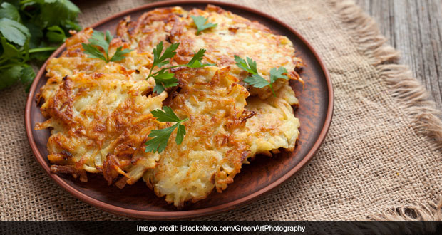 Navratri Fasting? You Have To Try This Yummy Navratri Special Aloo Cheela Recipe (Video Inside)