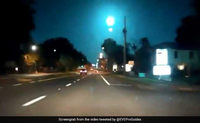 Brilliant Blue-Green Meteor Lights Up Sky Over Florida. Watch Videos
