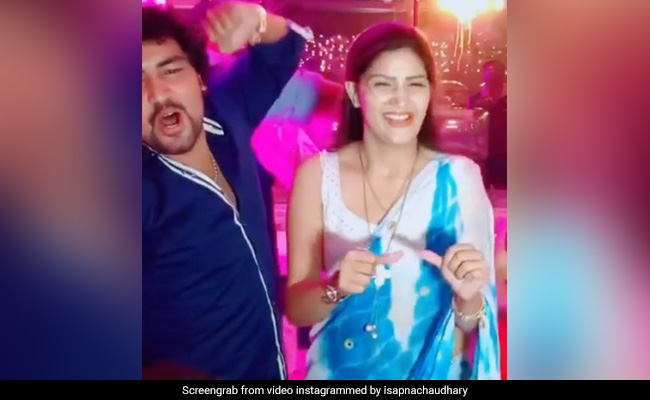 सपना चौधरी ने धमाकेदार डांस से लूट ली महफिल, Video ने मचाया तहलका