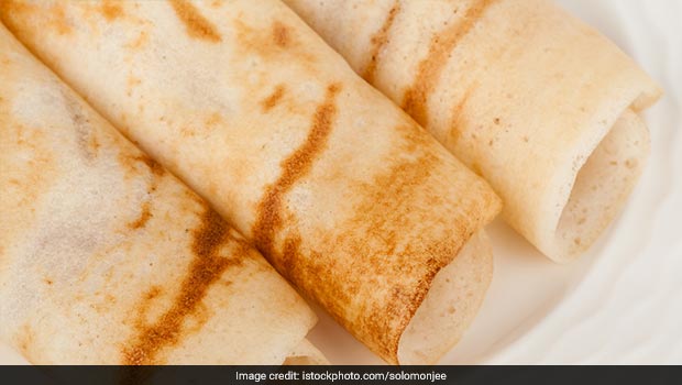 Watch: No Time For Breakfast? Make This Instant Curd Dosa Instead