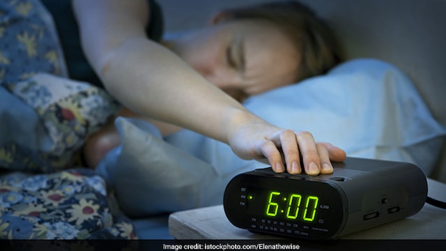 Cutting off lights during bed time can reduce changes of obesity, the study found