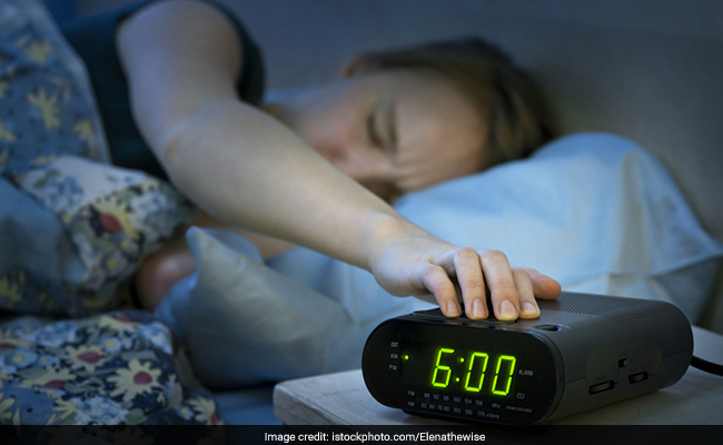 Cutting off lights during bed time can reduce changes of obesity, the study found