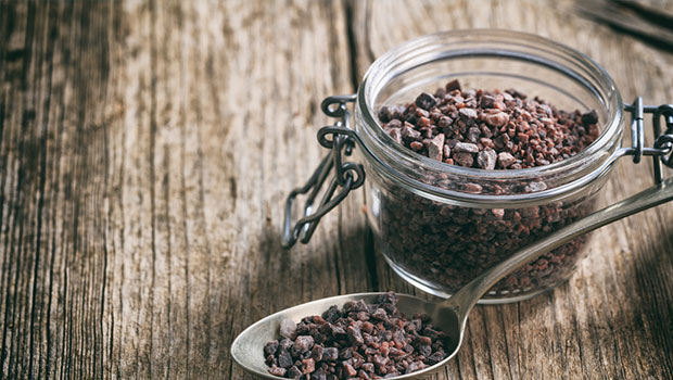 Benefits Of Eating Black Salt: गुणों की खान है काला नमक, मोटापे की करनी है छुट्टी तो ऐसे करें सेवन