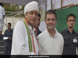 सिर में 6 टांके लगने के अगले दिन ही चुनाव प्रचार में जुटे शशि थरूर तो राहुल गांधी ने ऐसे की तारीफ सिर में 6 टांके लगने के अगले दिन ही चुनाव प्रचार में जुटे शशि थरूर तो राहुल गांधी ने ऐसे की तारीफ
