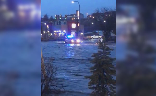 Millions In US Brace For ''Life-Threatening'' Blizzards, Potential Floods