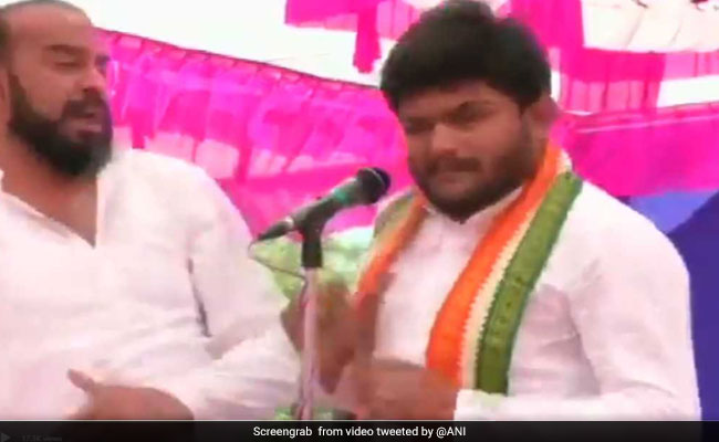 Lok Sabha Polls 2019: Congress Leader Hardik Patel Slapped At Gujarat Rally, Caught On Camera