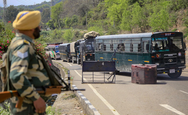 Jammu And Kashmir Government Gets Notice Over Highway Traffic Restriction