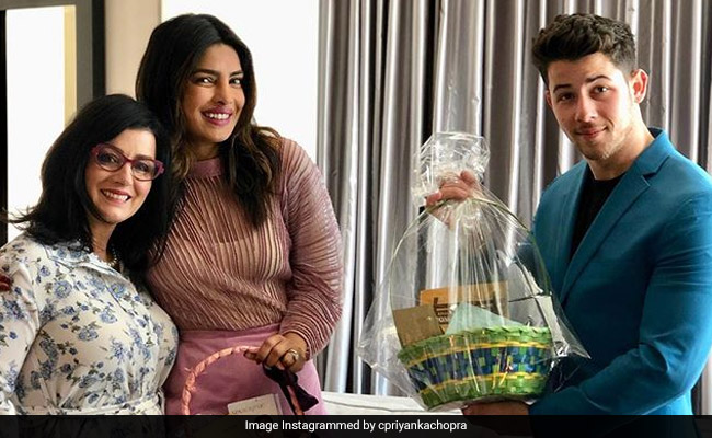 Inside Nick Jonas And Priyanka Chopra's First Easter As Mr And Mrs. Mama Jonas, Why So Cute?