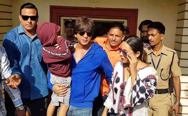 Elections 2019-"Voting Or Boating": Shah Rukh Khan Takes Son AbRam To Polling Booth