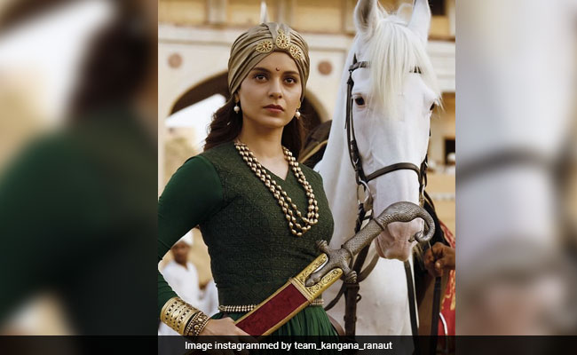 Kangana Ranaut Is 'Embarrassed' That Alia Bhatt In <i>Gully Boy</i> Is Considered Her Competition