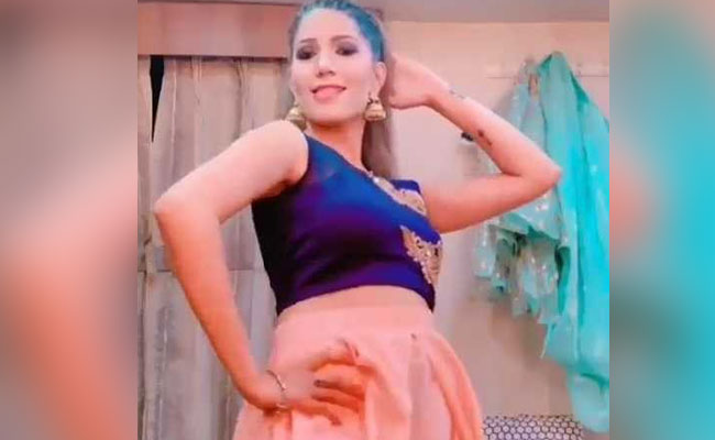 सपना चौधरी ने अब Bengali Song पर किया तूफानी डांस, खूब देखा जा रहा Video