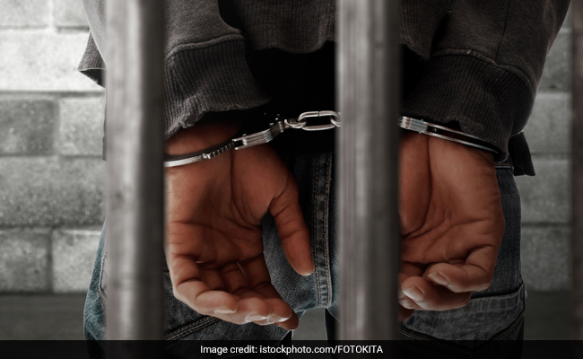 उइगर मुस्लिमों को हिरासत में लेने पर चीन की सफाई, कहा - कट्टरपंथ से मुक्त करना मकसद