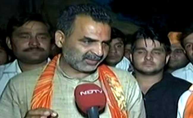 Union Minister Sanjeev Balyan Appears In Court Over Muzaffarnagar Riots